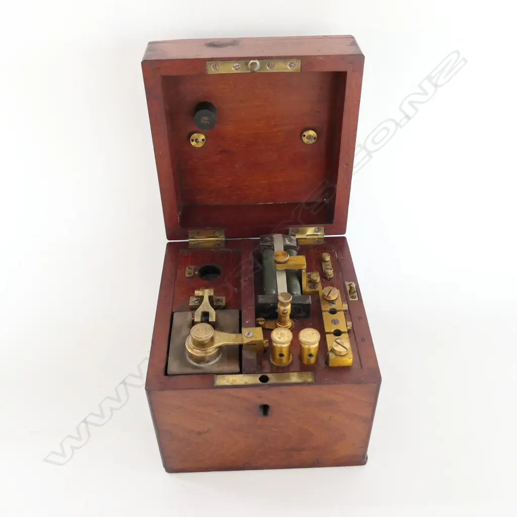 ELECTROTHERAPY DEVICE, PROBABLY VARNEYS 'LIFE INVIGORATOR' c.1900. IN MAHOG BOX 130 x 130 x 120mm Image 1++